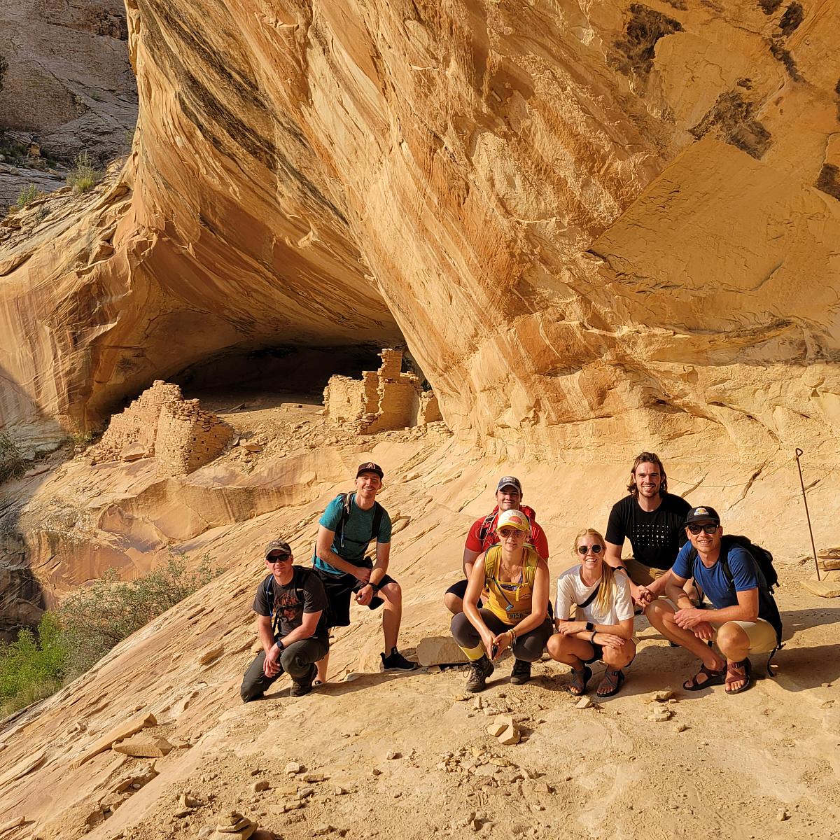 MD students in the TRUE program go for a hike in southern Utah 